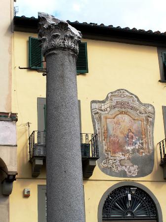 Lucca - Colonna Mozza Lucca - Colonna Mozza