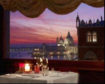Dinner in Venice Dinner in Venice