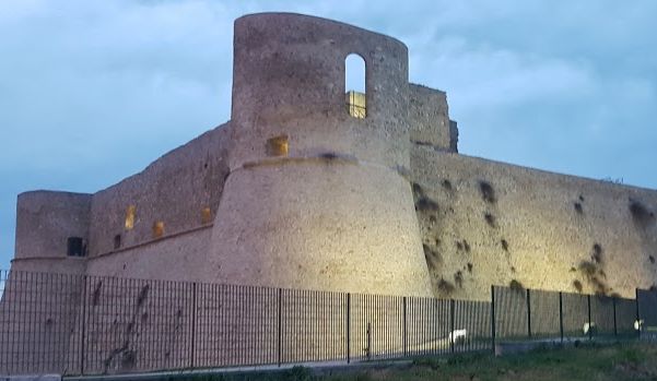 Ortona, Abruzzo, Castello Aragonese Ortona Castello Aragonese, Abruzzo