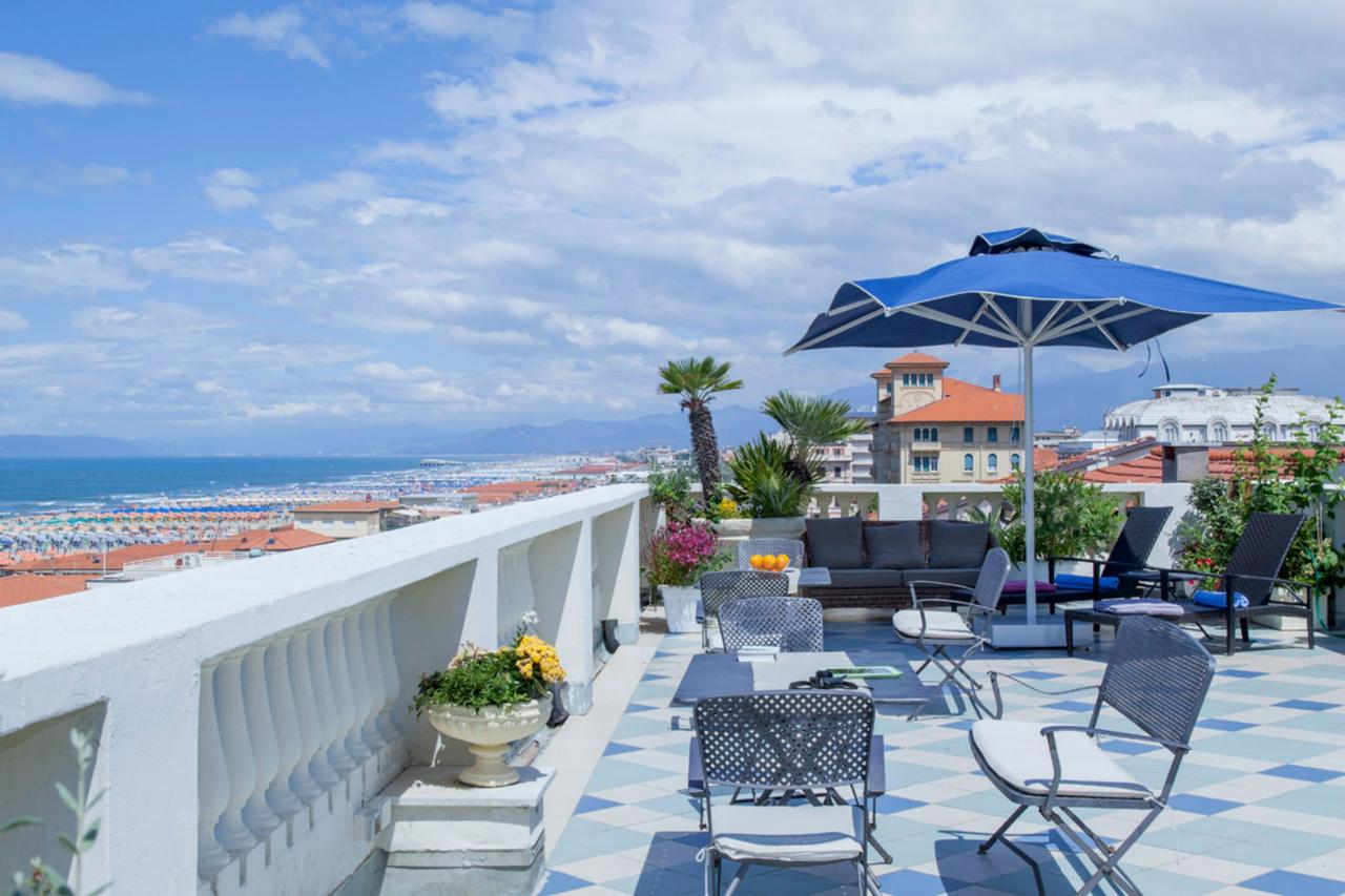 Palace Hotel in Viareggio Hotel Palace in Viareggio