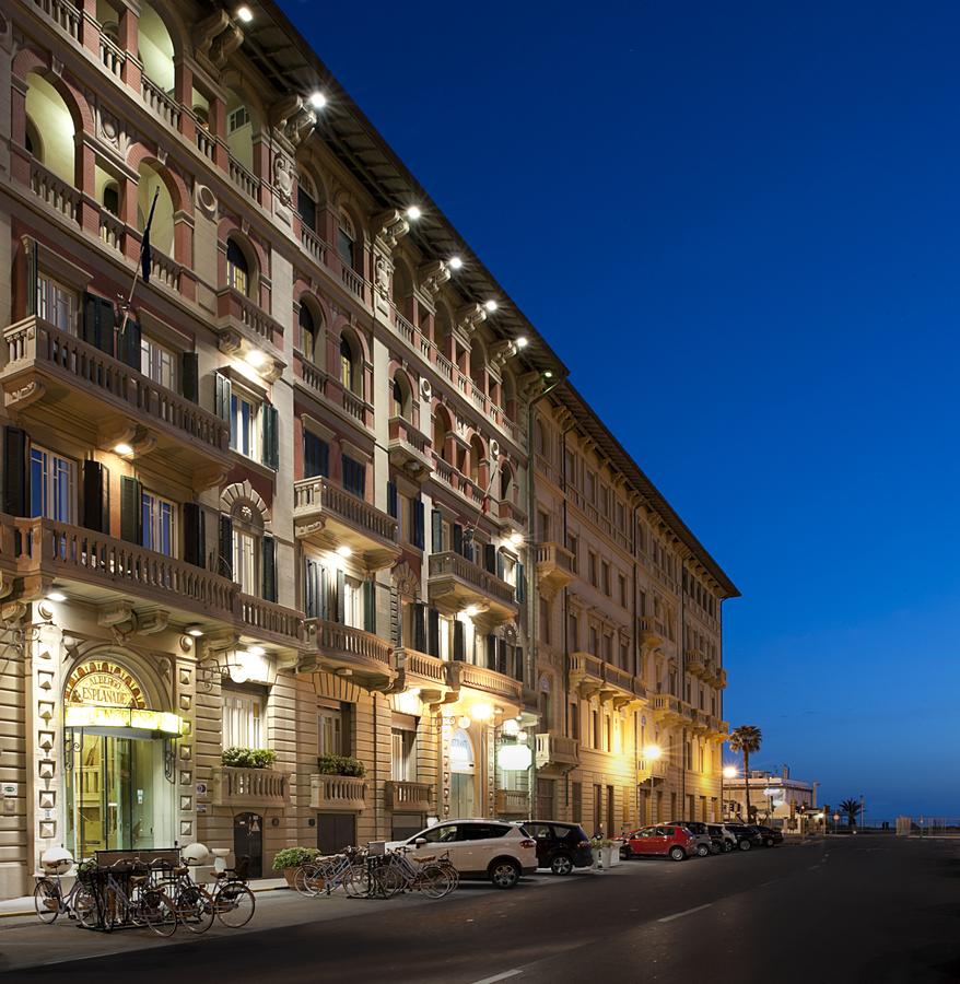 Hotel Residence Esplanade with apartments in Viareggio Hotel Residence Esplanade with apartments in Viareggio