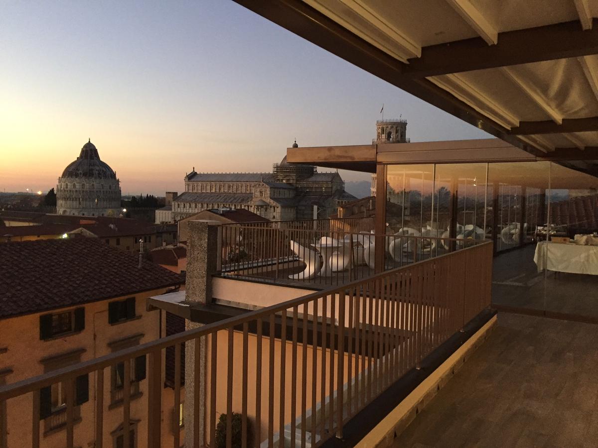 Pisa - Grand Hotel Duomo, roof terrace Pisa - Grand Hotel Duomo, roof terrace