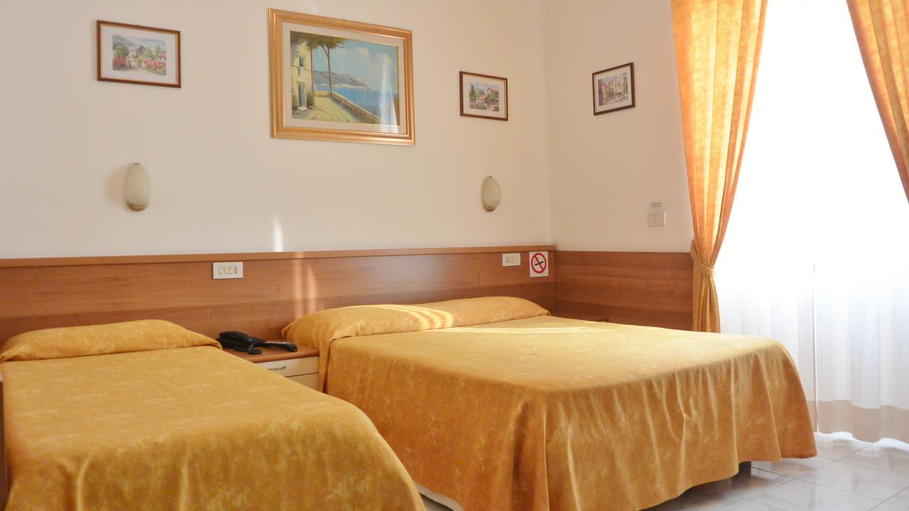 Milan - Hotel Mignon Milan - Hotel Mignon