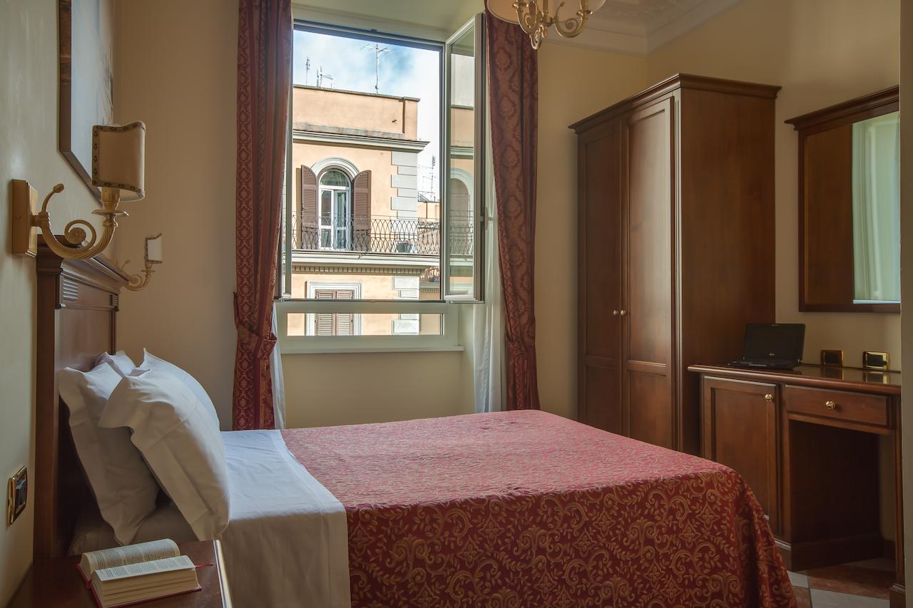 Rome - Hotel Romantica Rome - Hotel Romantica